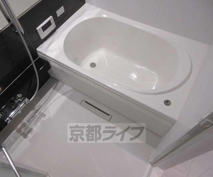 Via Sole やましな306の風呂
