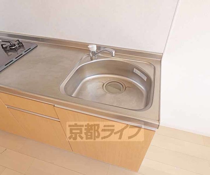 京都府京都市伏見区桃山町泰長老の賃貸アパートのキッチン