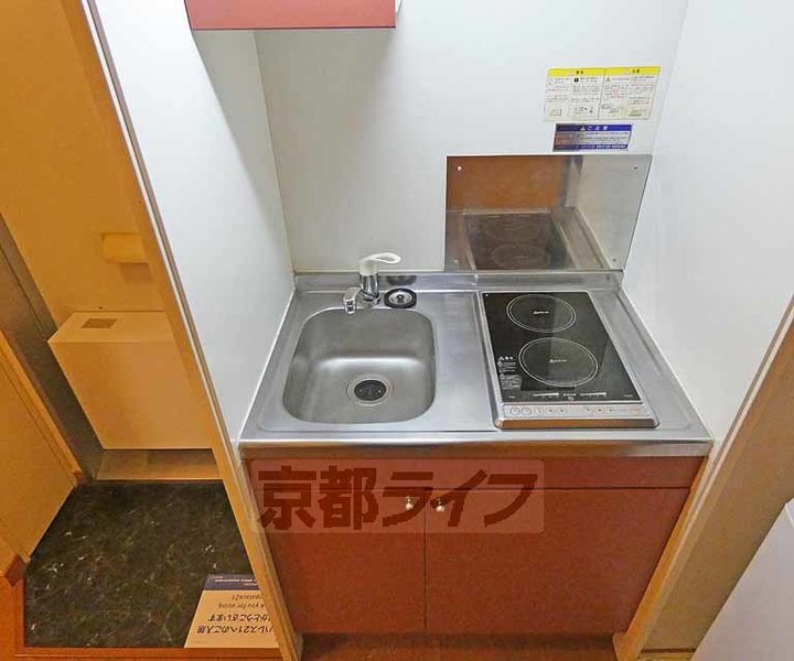 レオパレスMOMOYAMAのキッチン