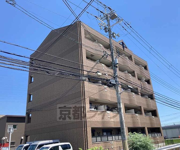 京都府京都市伏見区竹田藁屋町の賃貸マンションの外観