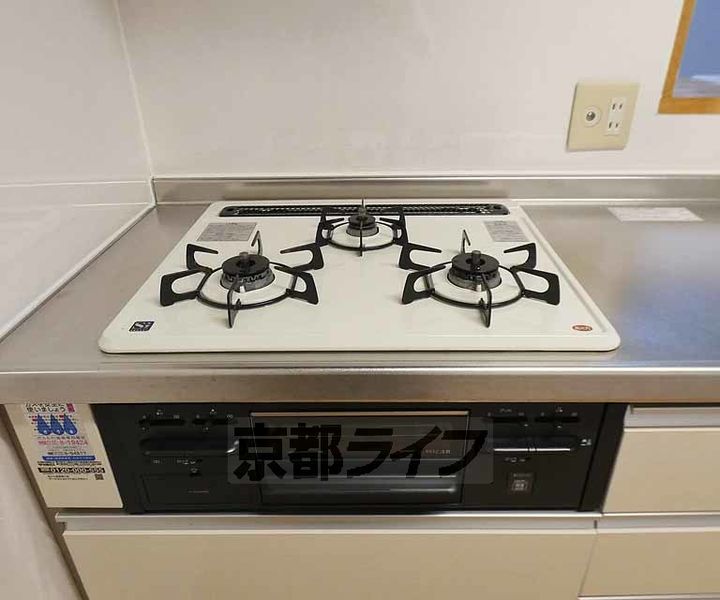 京都府京都市伏見区京町3丁目の賃貸マンションのキッチン