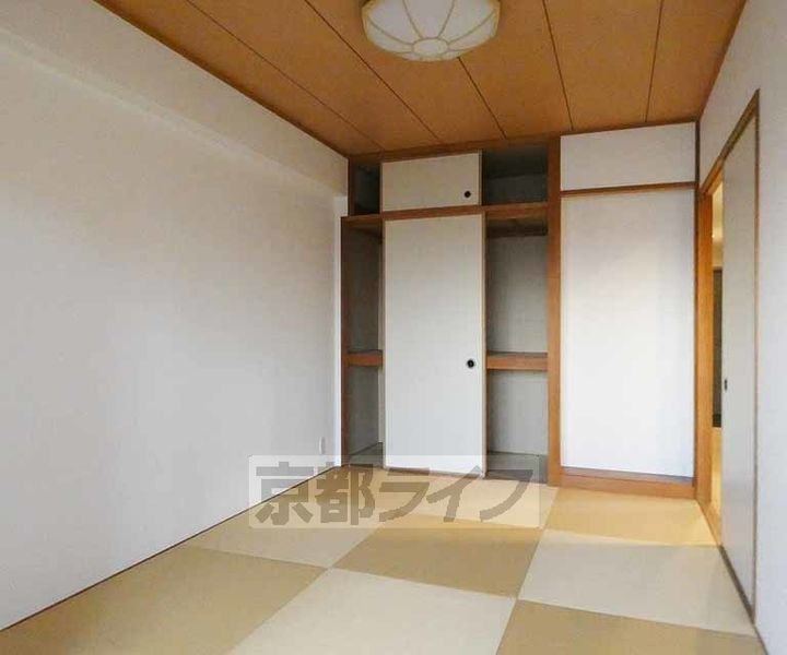 京都府京都市伏見区京町3丁目の賃貸マンションの居間