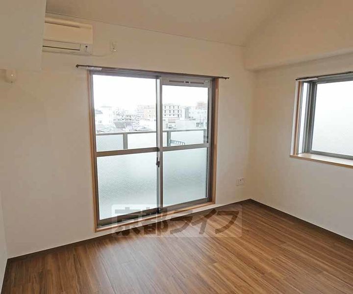 メゾン・ナイスリー3Cの居間