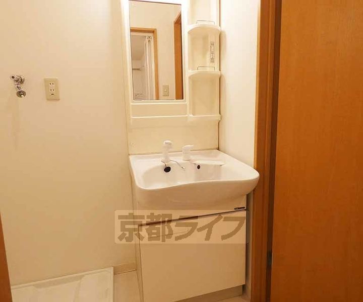 メディナ中書島305の内装