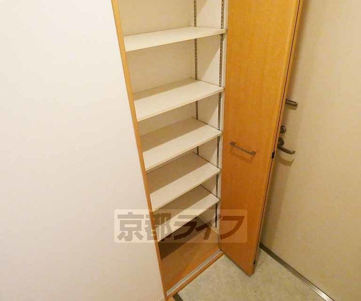 メディナ中書島305の内装