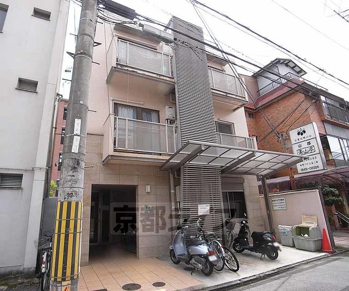 京都府京都市伏見区深草ヲカヤ町の賃貸マンションの外観