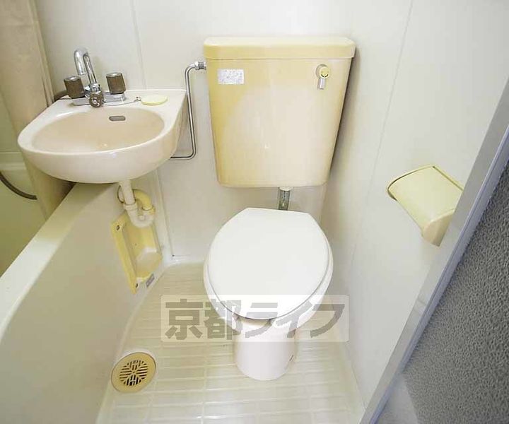 京都府京都市伏見区深草ヲカヤ町の賃貸マンションの内装