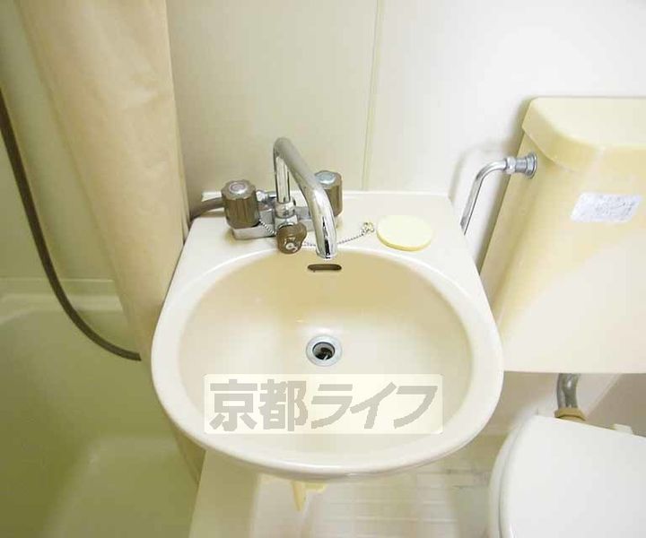 京都府京都市伏見区深草ヲカヤ町の賃貸マンションの内装