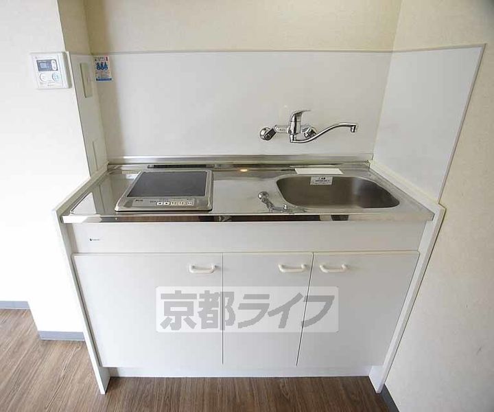 京都府京都市伏見区深草ヲカヤ町の賃貸マンションのキッチン