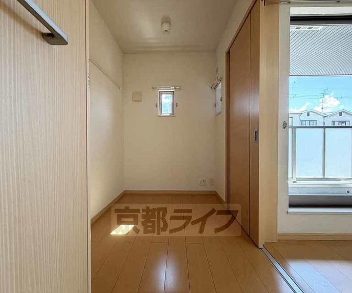 サニーガーデンの居間