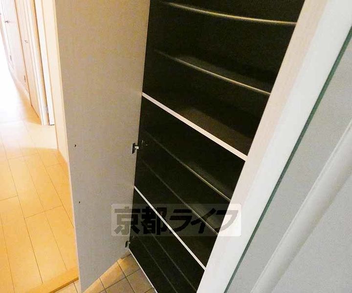 京都府京都市伏見区竹田藁屋町の賃貸マンションの内装