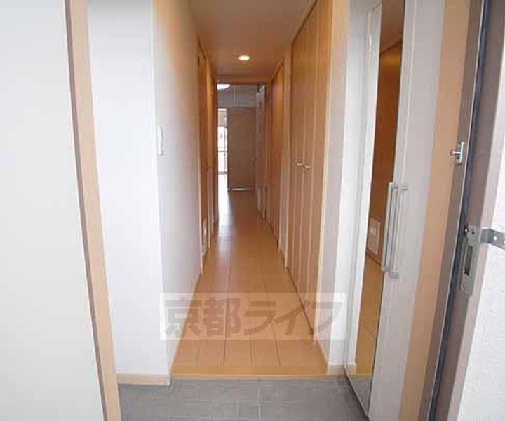 「カランサ」の玄関