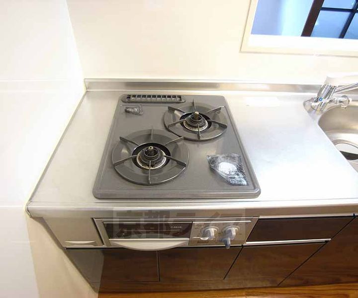 京都府京都市伏見区白銀町の賃貸マンションのキッチン