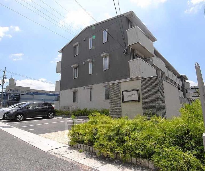 京都府京都市伏見区下鳥羽西芹川町の賃貸アパートの外観