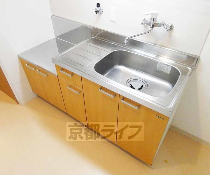 京都府京都市伏見区深草西浦町3丁目の賃貸マンションのキッチン