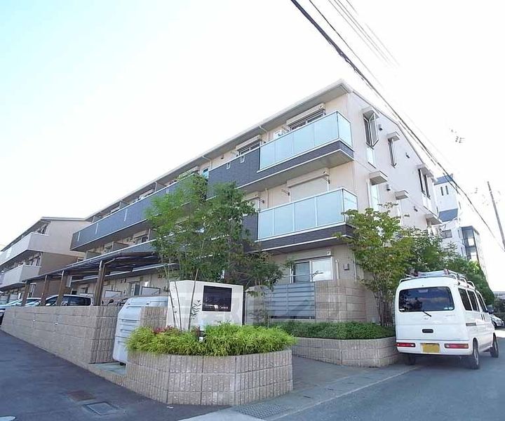 レジェンド鳥羽302の外観