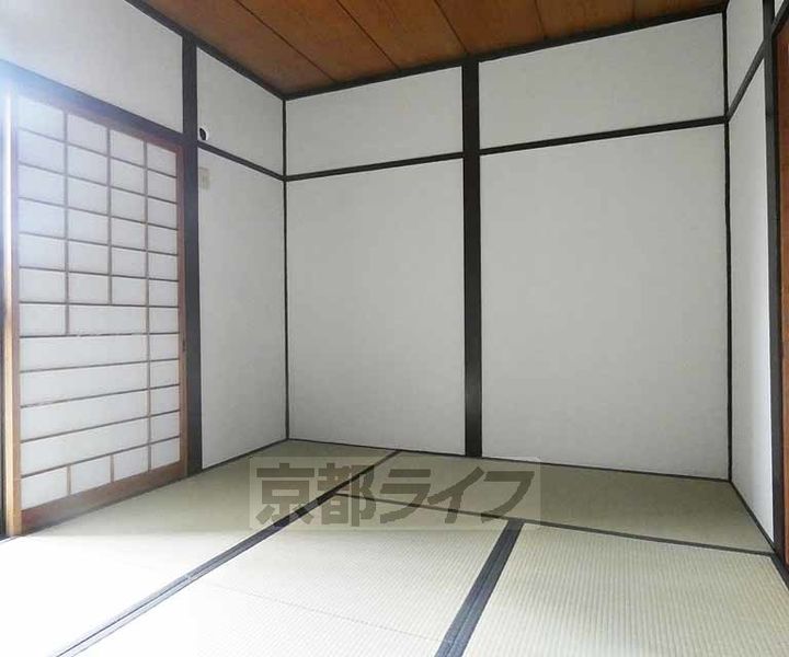 京都府京都市伏見区深草大亀谷大山町(一戸建)の賃貸物件1の居間