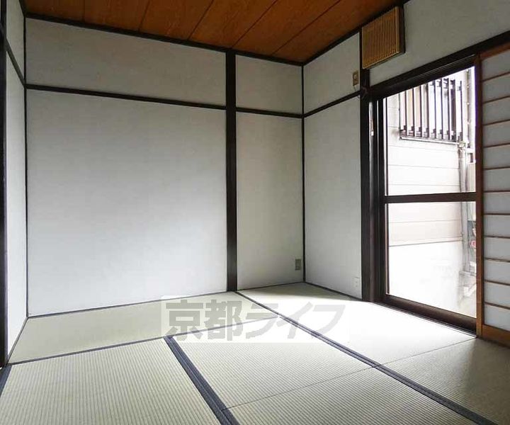 京都府京都市伏見区深草大亀谷大山町(一戸建)の賃貸物件1の居間