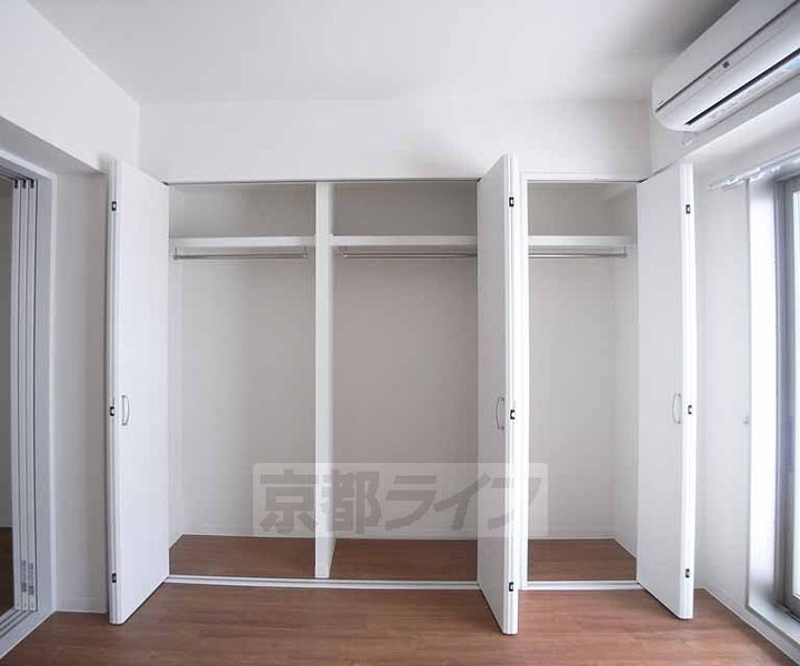 京都府京都市伏見区加賀屋町の賃貸マンションの内装