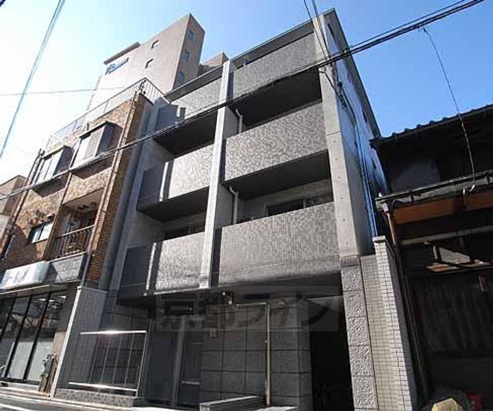 京都府京都市上京区一真町の賃貸マンションの外観