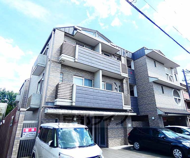 アクエルド御所北311の外観