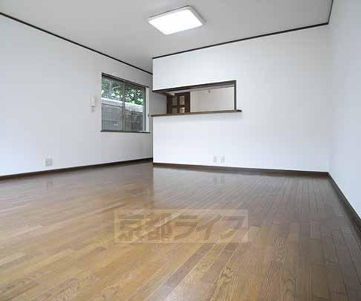 京都府京都市北区小山板倉町(一戸建)の賃貸物件の居間