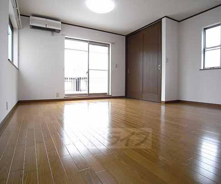 京都府京都市北区小山板倉町(一戸建)の賃貸物件の居間
