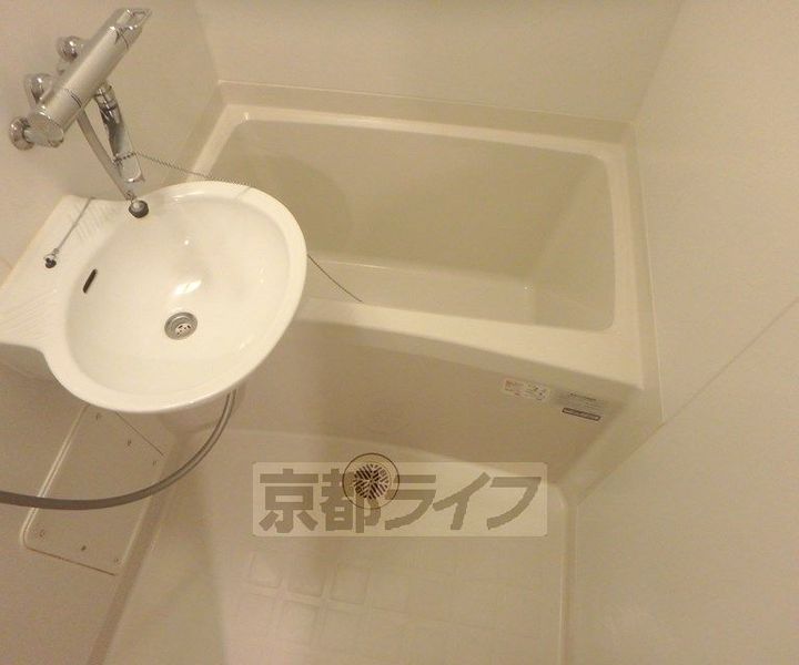 京都府京都市北区西賀茂鹿ノ下町の賃貸アパートの風呂