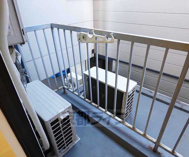 アパルトマン御所西102の内装