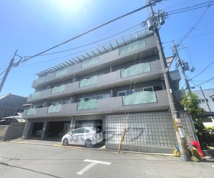 クラレンスハウス303の外観