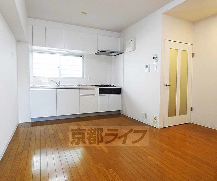 クラレンスハウス303の居間