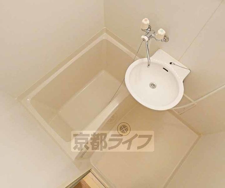 レオパレス京都鷹峯の風呂