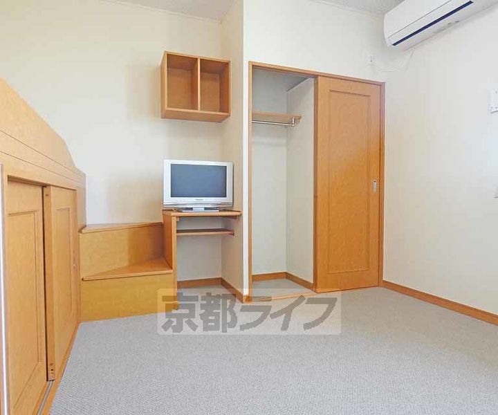 レオパレス京都鷹峯の居間