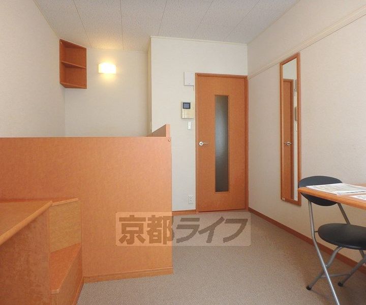 レオパレスサンシャイン98の居間