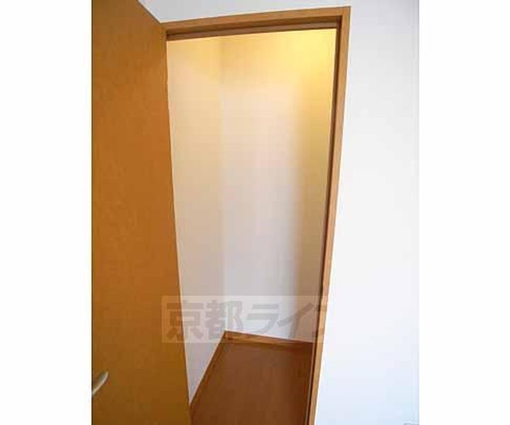 レオパレスアルモニ210の内装