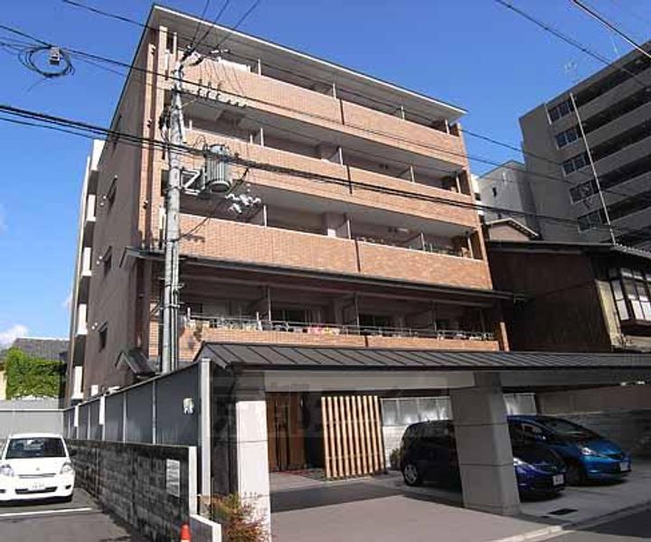 フェルミ堀川の外観
