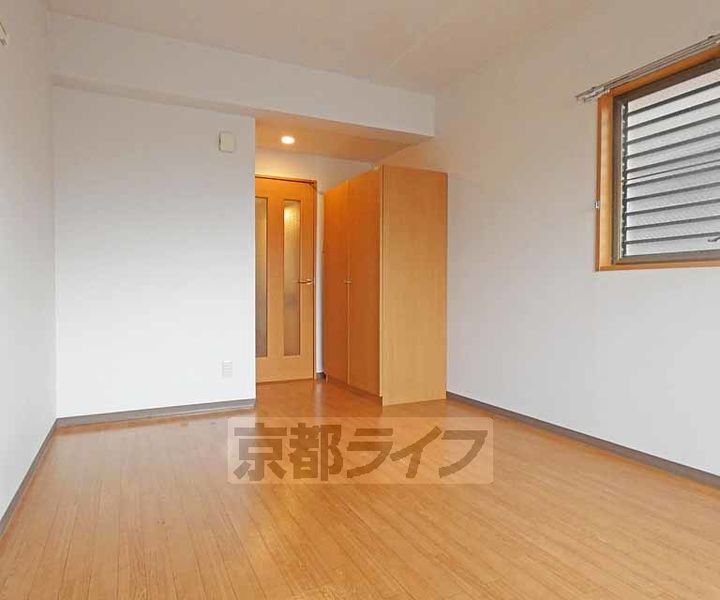 Confiance衣笠101の居間