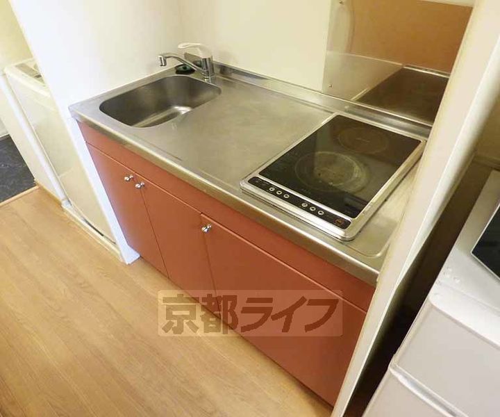 京都府京都市北区天寧寺門前町の賃貸アパートのキッチン