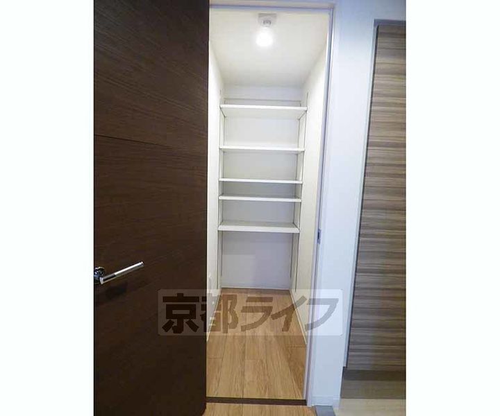 京都府京都市北区上賀茂桜井町の賃貸マンションの内装