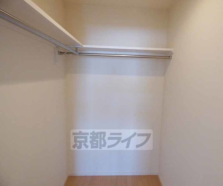 京都府京都市北区小山元町の賃貸アパートの内装