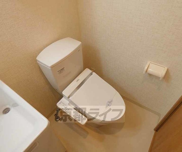 京都府京都市上京区五辻通千本東入上る桐木町の賃貸マンションの内装