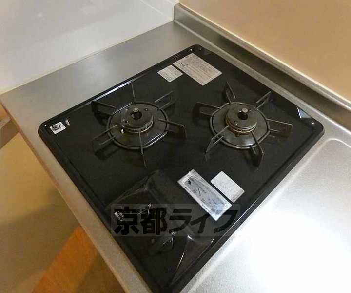 京都府京都市上京区五辻通千本東入上る桐木町の賃貸マンションのキッチン