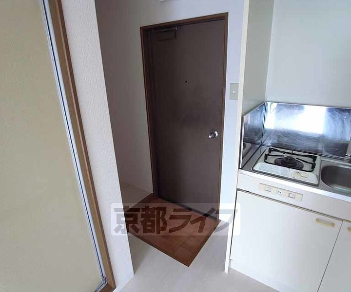 京都府京都市左京区一乗寺地蔵本町の賃貸マンションの玄関