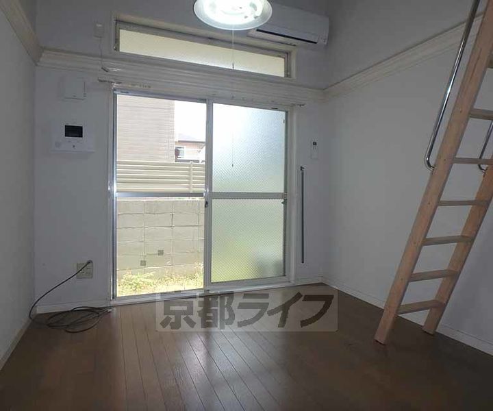K’S GARDENの居間