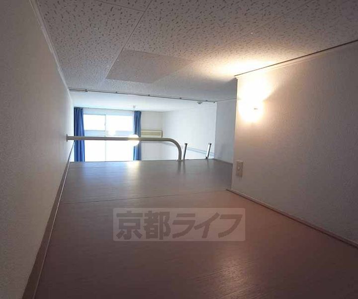 リベルテ木幡駅前の居間