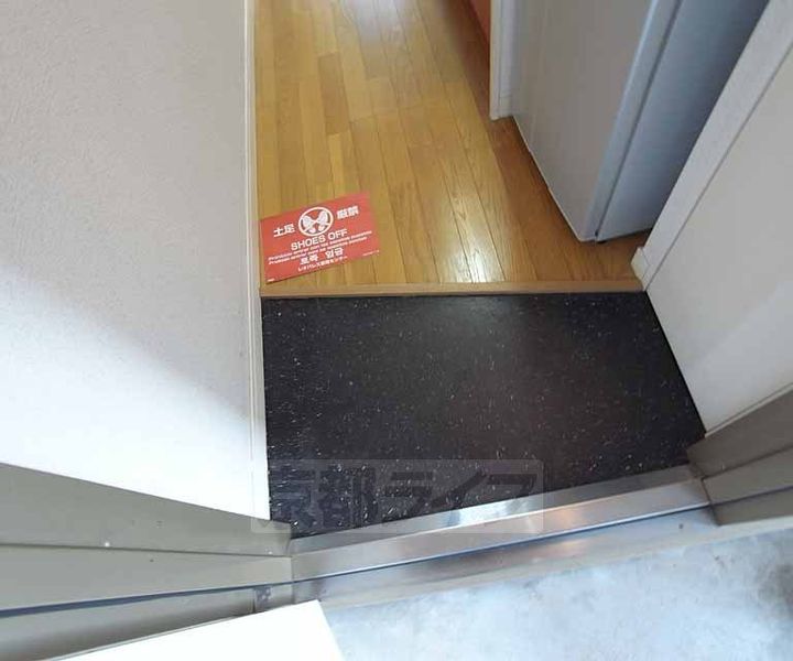 リベルテ木幡駅前の玄関