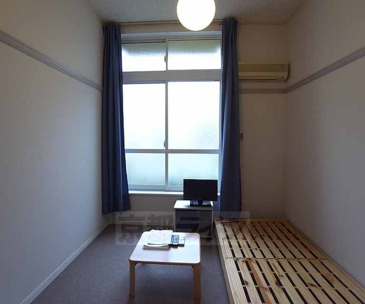 リベルテ木幡駅前の居間