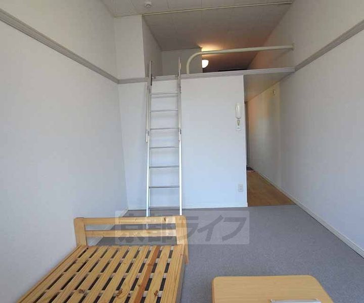 リベルテ木幡駅前の居間