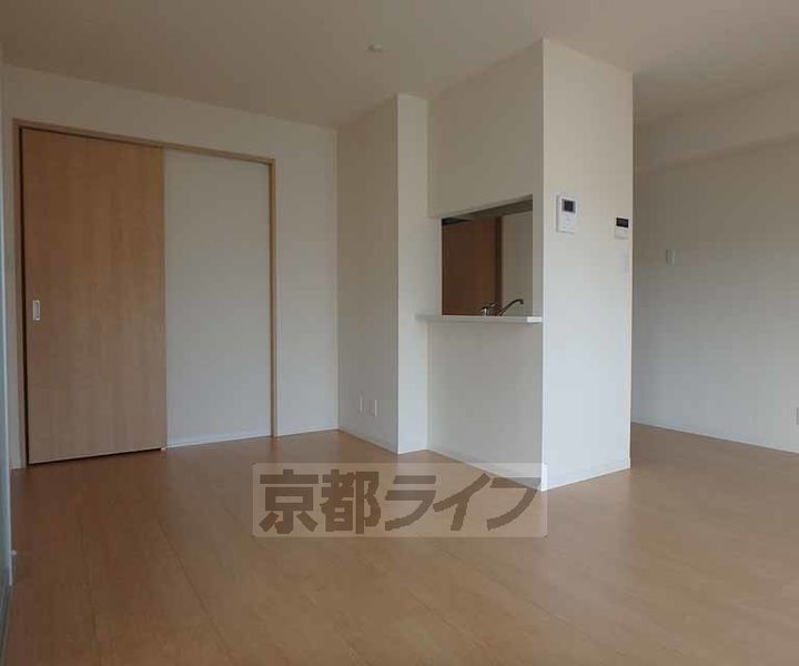 シャーメゾンYYU−Ⅲの居間