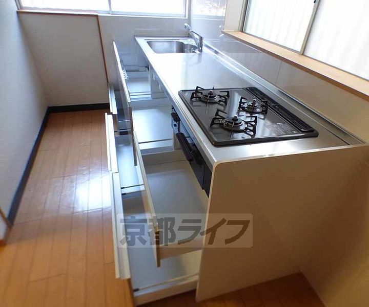 京都府京都市左京区松ケ崎小竹薮町(一戸建)の賃貸物件のキッチン